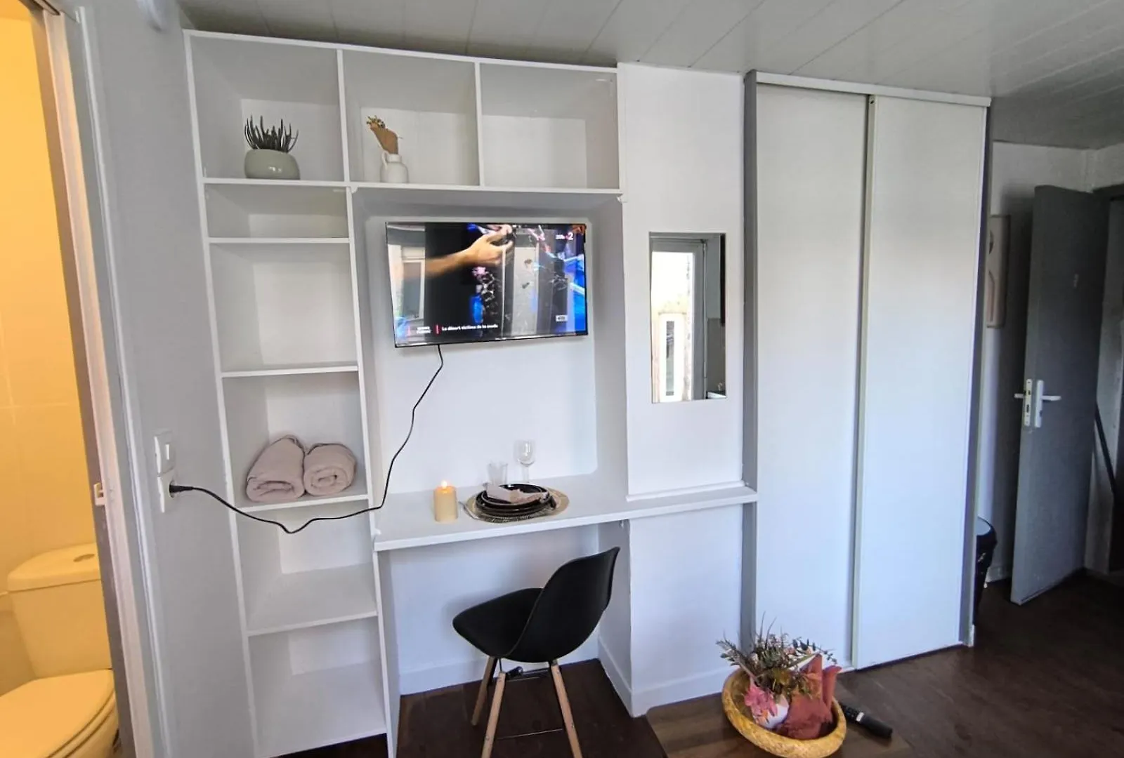 Lerelaisdodile - Suite Studios Confort - Ideal Pro & Couple - Lille Vauban Apartment